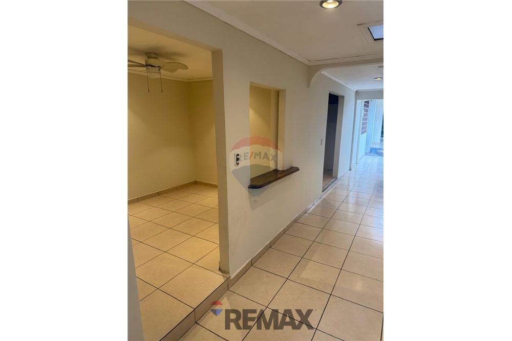 Villa - For Sale - Santa Tecla, La Libertad, El Salvador - 2 - 901061001-4