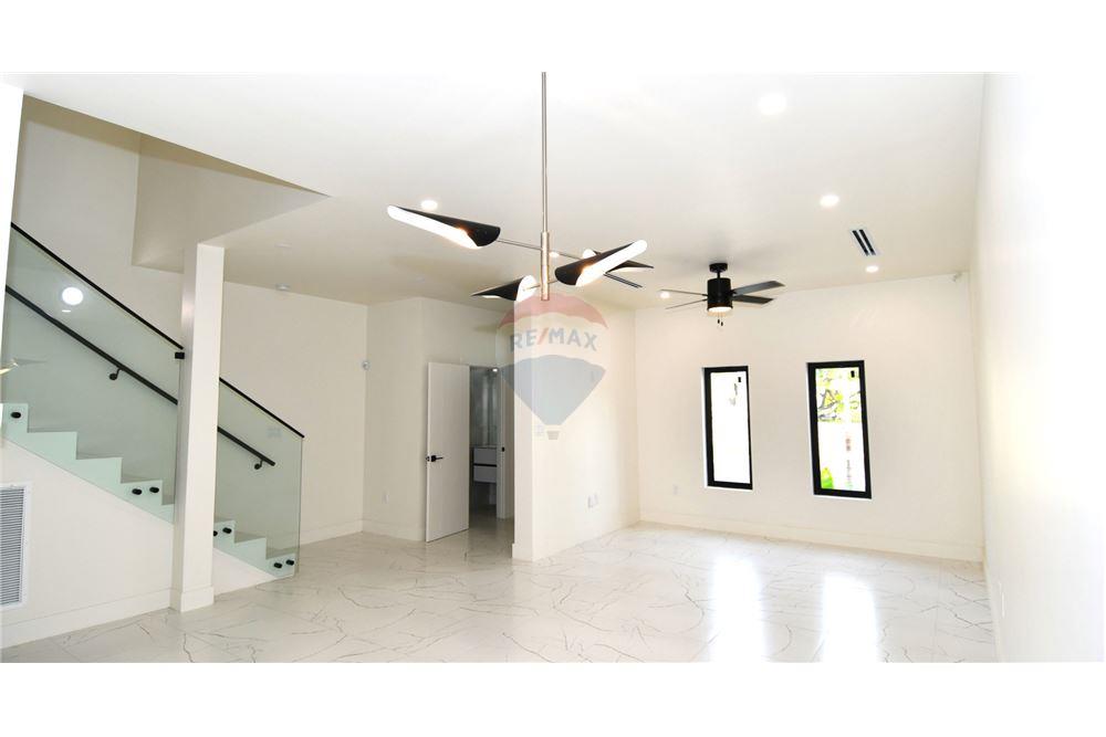 Residential - Villa - W Bay Bch West, West Bay, Cayman Islands - Caribbean & Central Ameri - 7 - 90146010-283