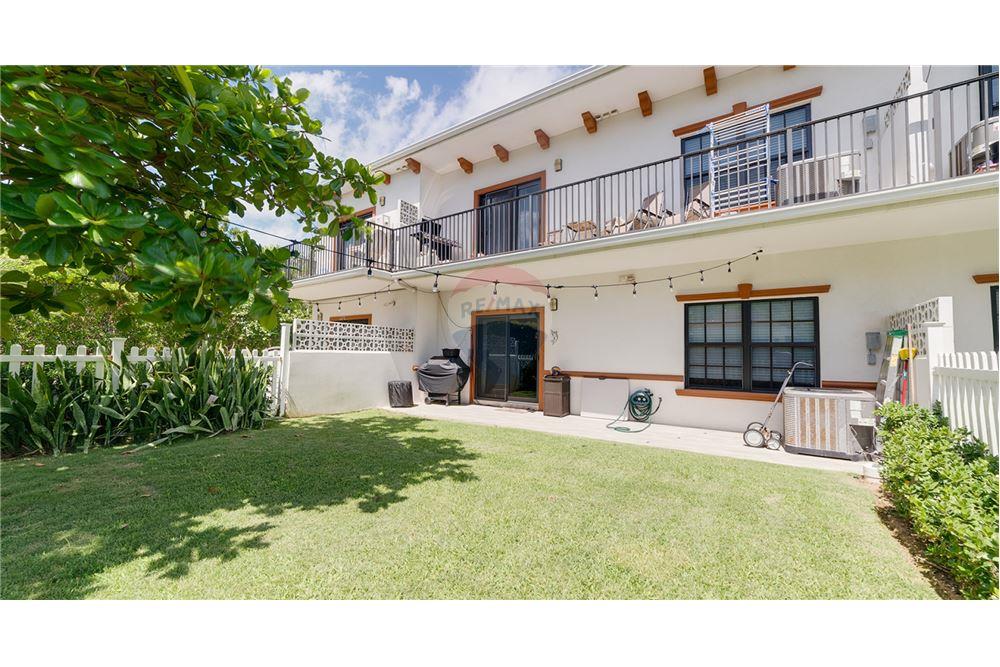 Apartamento/Condominio - Venta - W Bay Bch West, West Bay, Islas Caimán - 1 - 90146042-55