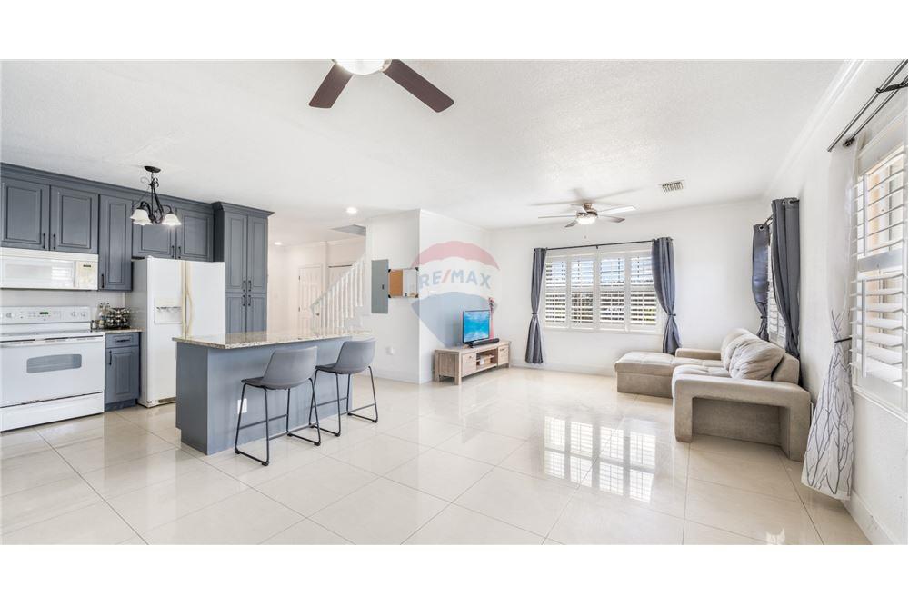 Villa - Te Koop - W Bay Bch West, West Bay, Cayman Islands - 1 - 90146044-57