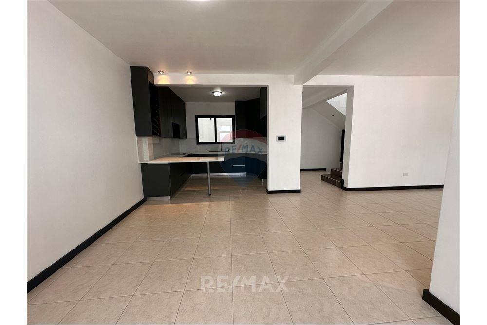 Villa - Venta - Fraijanes, Guatemala, Guatemala - 2 - 902611006-10