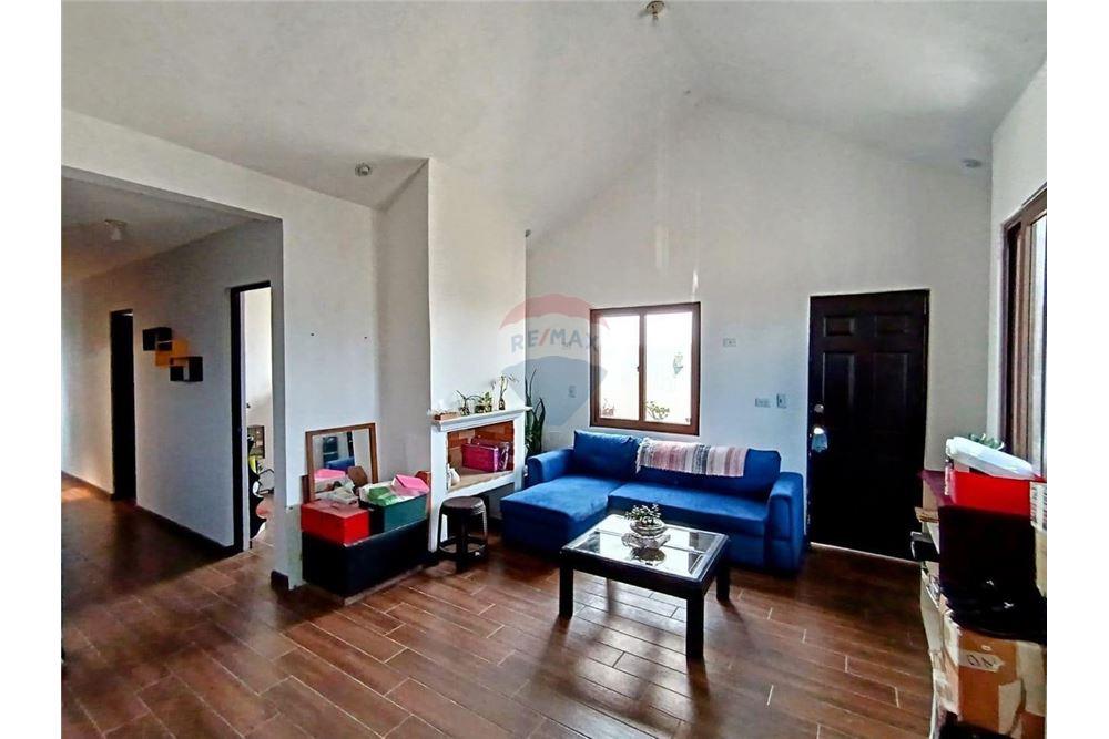 Villa - Venta - Santa Lucía Milpas Altas, Sacatepéquez, Guatemala - 3 - 90129016-20