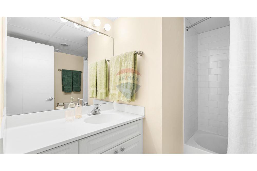 Condo/Apartment - For Sale - W Bay Bch South, Seven Mile, Cayman Islands - 14 - 90146042-56