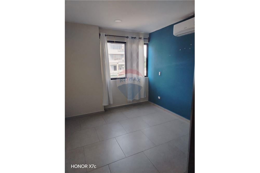 Condo/Apartment - For Sale - Santa Tecla, La Libertad, El Salvador - 3 - 902711042-3