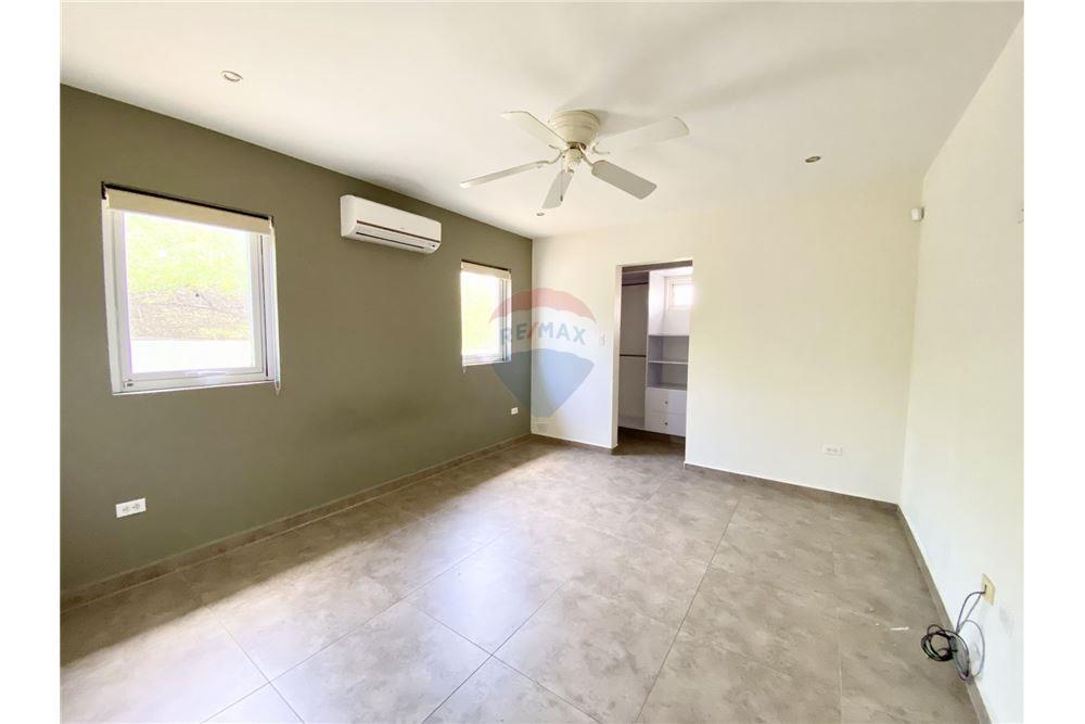 Villa - Te Koop - Noord, Aruba, Aruba - 56894 - 90105001-169