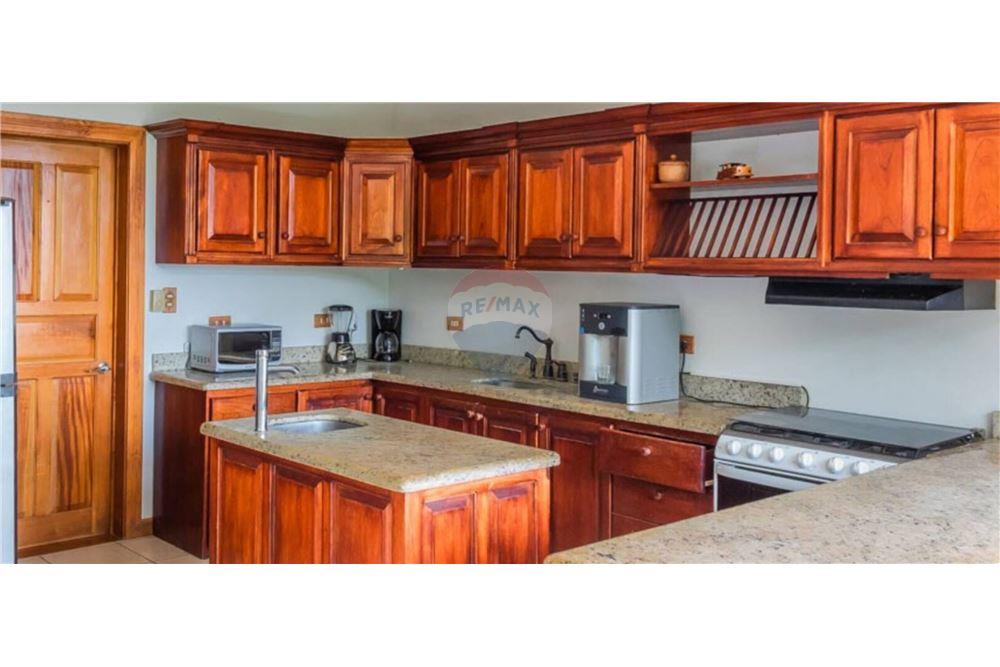 Residencial - Villa - Jaco - Playa Hermosa, Puntarenas- Garabito, Costa Rica - Caribbean & Central Ameri - 24 - 90168035-10