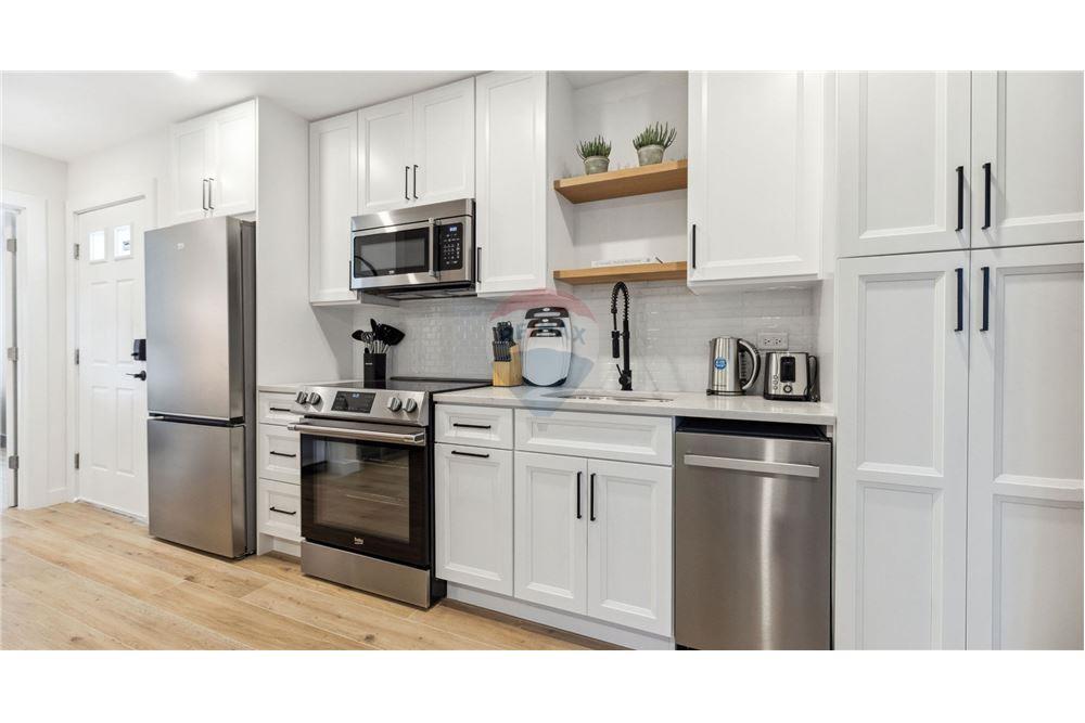 Appartement - Te Koop - W Bay Bch North, West Bay, Cayman Islands - 6 - 90146012-223