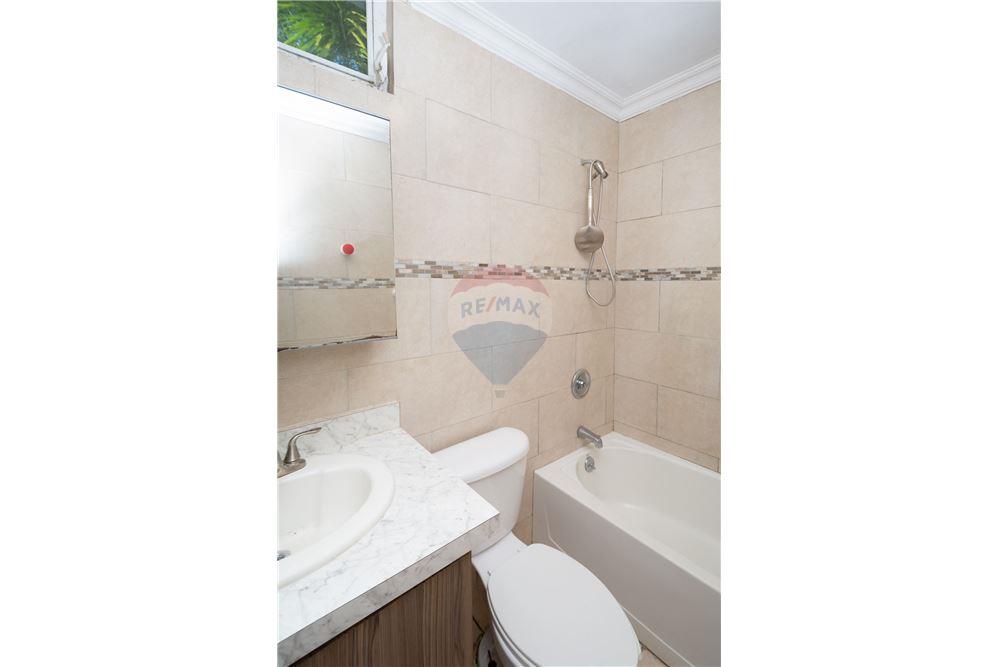 Villa - Venta - URB Las Palmas Cerro Gordo, Vega Alta, Puerto Rico - 33 - 90107007-117