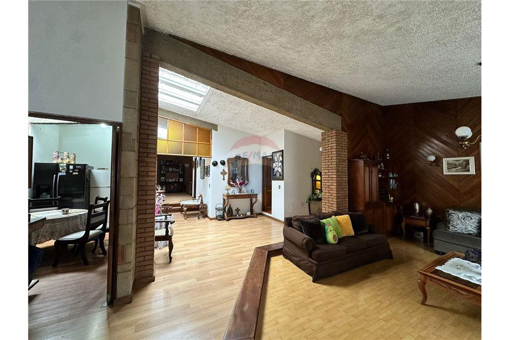 Villa - For Sale - Quetzaltenango, Quetzaltenango, Guatemala - 4 - 901011001-21