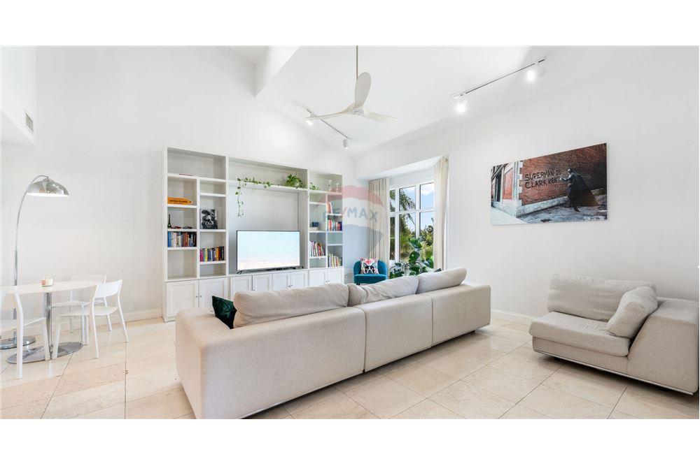 Condo/Apartment - For Sale - W Bay Bch South, Seven Mile, Cayman Islands - 4 - 90146034-175