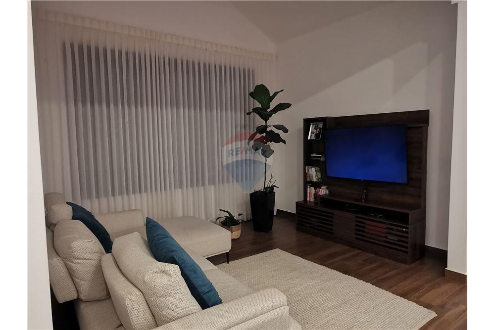 Villa - Venta - San José Pinula, Guatemala, Guatemala - 9 - 902691019-42