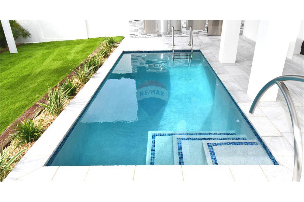 Residential - Villa - W Bay Bch West, West Bay, Cayman Islands - Caribbean & Central Ameri - 4 - 90146010-283