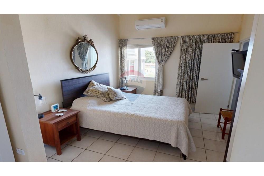 Penthouse - For Rent/Lease - Kralendijk, Bonaire, Bonaire - Kaya-HJ-Pop-2D-Penthouse-Presented-by-REMAX-Paradise-Homes-Bonaire-03202025_153938.jpg - 900171020-24