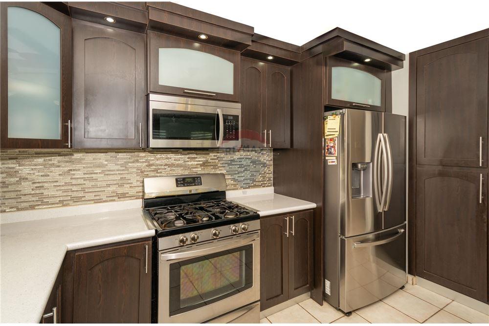 Villa - Venta - URB Las Palmas Cerro Gordo, Vega Alta, Puerto Rico - 9 - 90107007-116