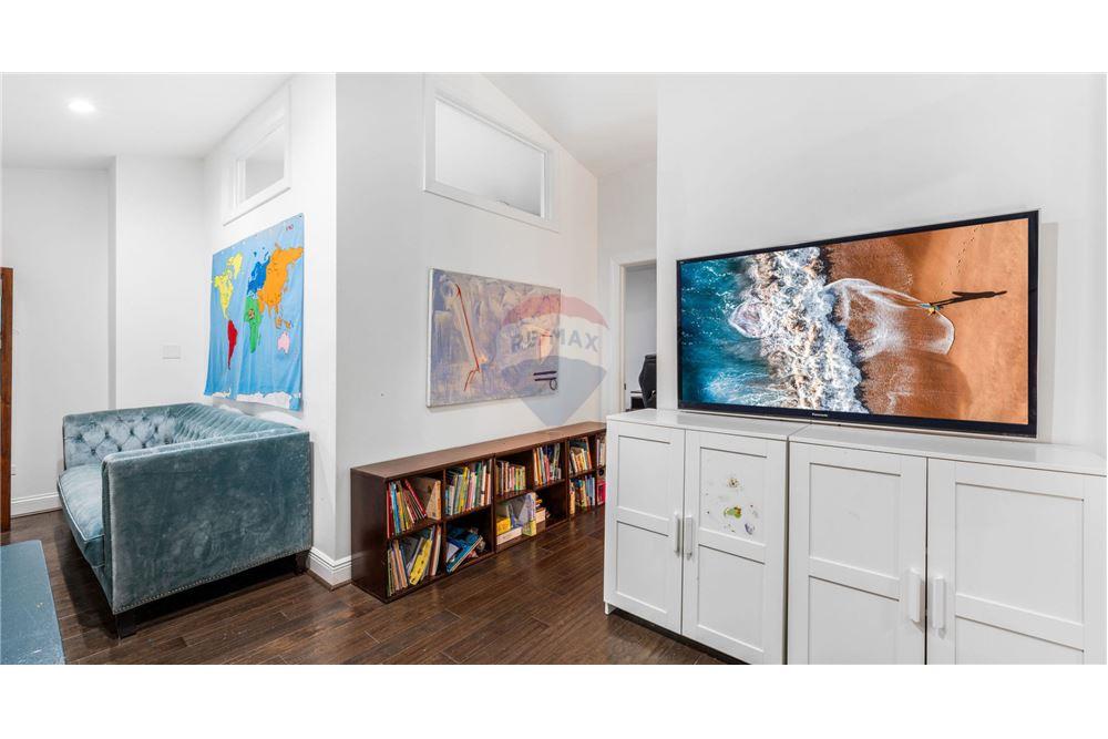 Condo/Apartment - For Sale - W Bay Bch South, Seven Mile, Cayman Islands - 41 - 90146034-175