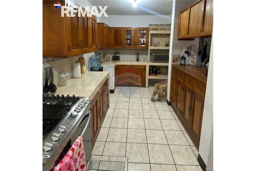 Villa - Venta - Mixco, Guatemala, Guatemala - 5 - 902611001-83