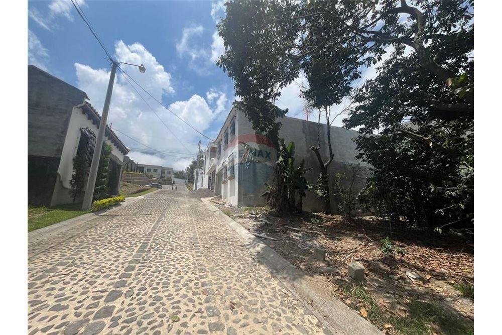 Grondstuk - Te Koop - Alotenango, Sacatepéquez, Guatemala - 1 - 90129008-156