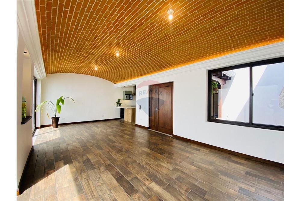 Villa - For Sale - Alotenango, Sacatepéquez, Guatemala - 3 - 90129009-101