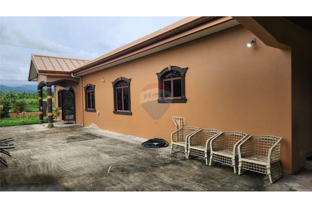 Villa - Te Koop - Arima, Arima, Trinidad and Tobago - 5 - 902551001-8