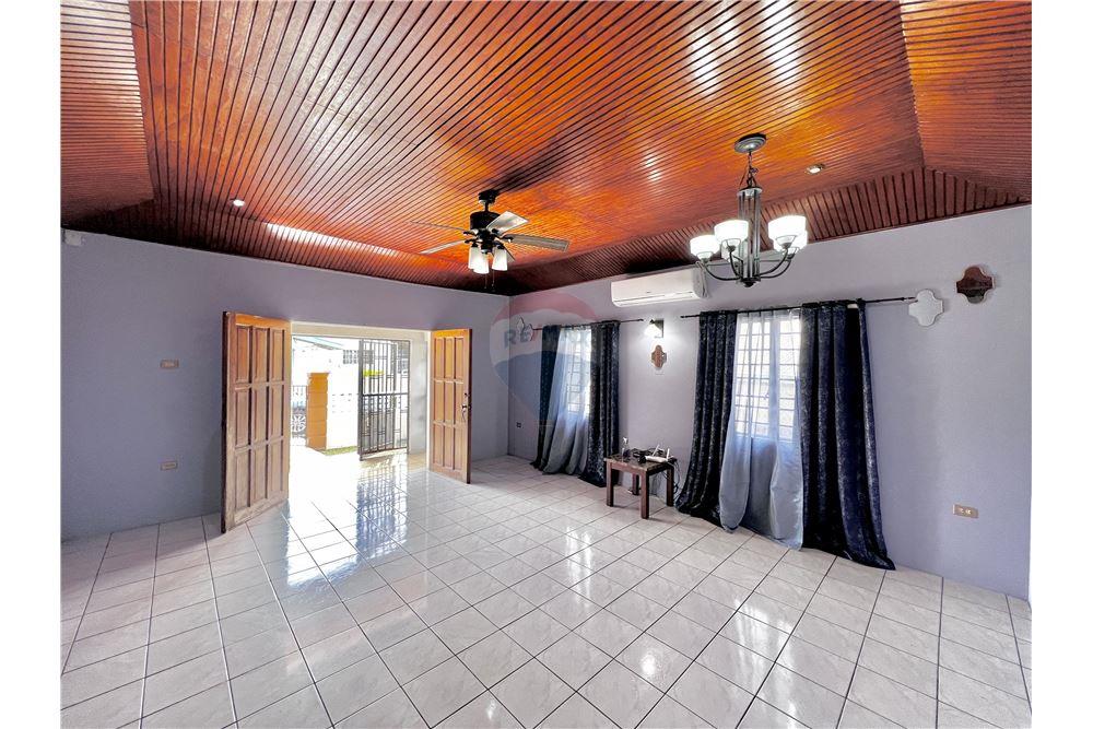 Villa - Te Koop - Calcutta Settlement, Caroni, Trinidad and Tobago - 2 - 90155098-23