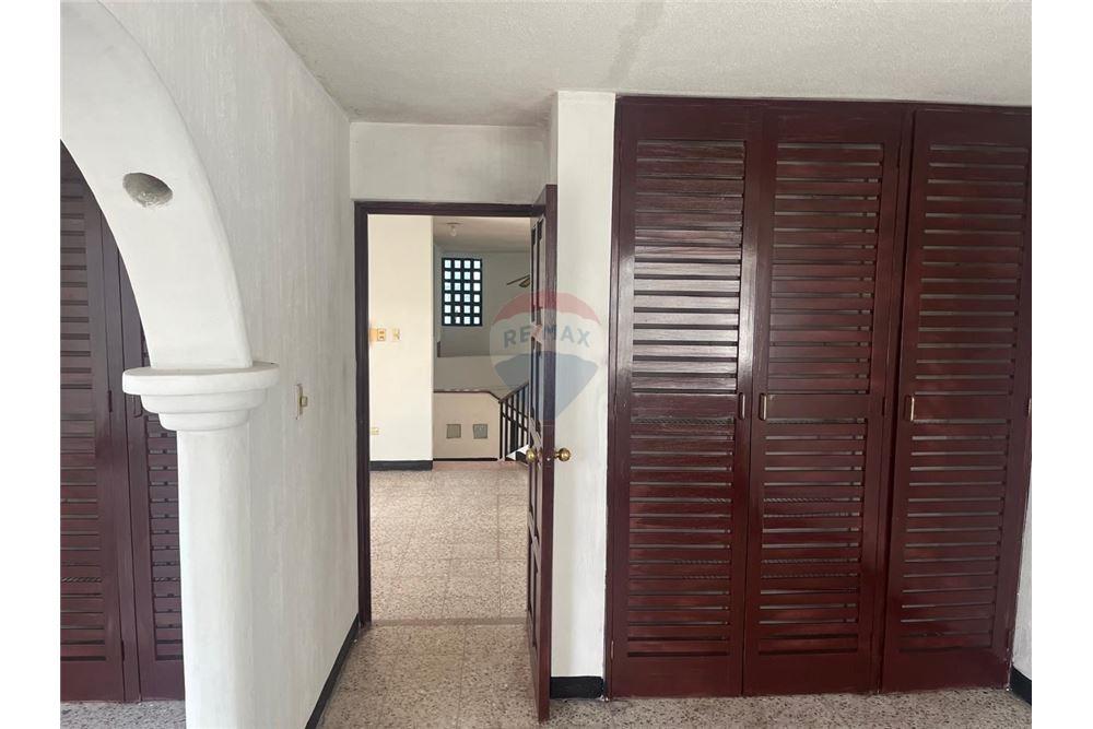 Villa - Venta - Mixco, Guatemala, Guatemala - 7 - 902091008-11