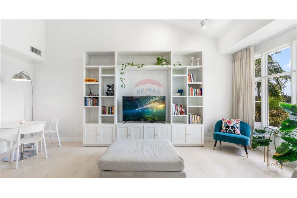 Condo/Apartment - For Sale - W Bay Bch South, Seven Mile, Cayman Islands - 14 - 90146034-175