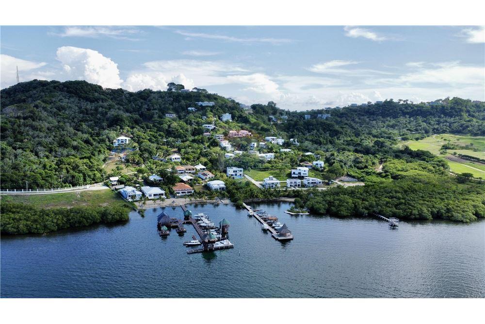 Villa - Venta - Roatan, Bay Islands, Honduras - 9 - 90143009-436