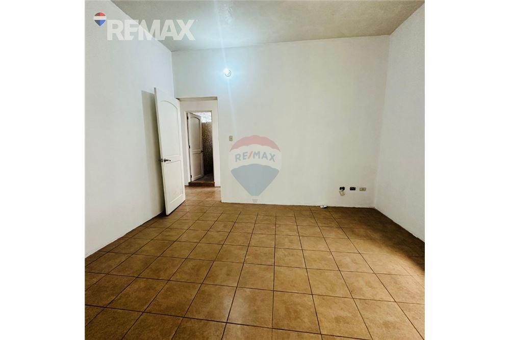 Villa - For Sale - Zona 1, Guatemala, Guatemala - 9 - 902611001-68