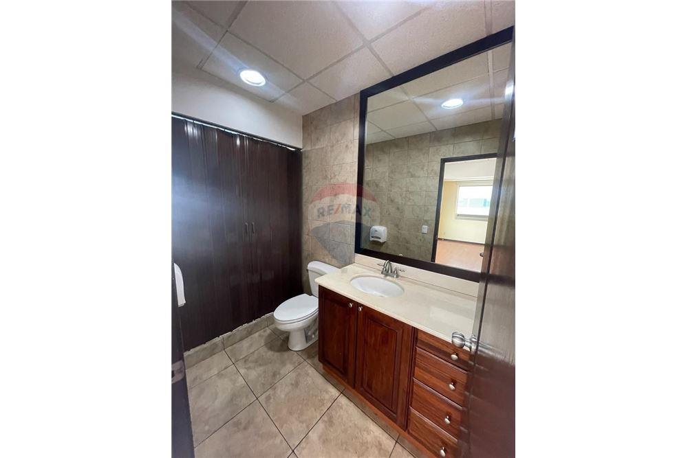 Venta de Negocio - Venta - Zona 10, Guatemala, Guatemala - 7 - 902311022-117