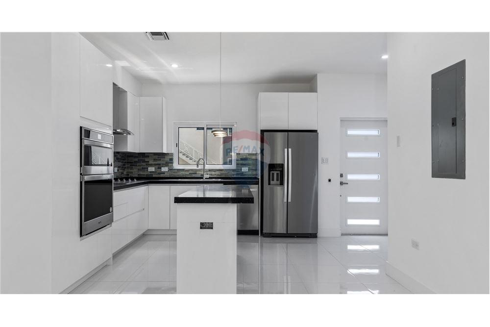 Condo/Apartment - For Sale - George Town, Grand Cayman, Cayman Islands - 3 - 90146018-295