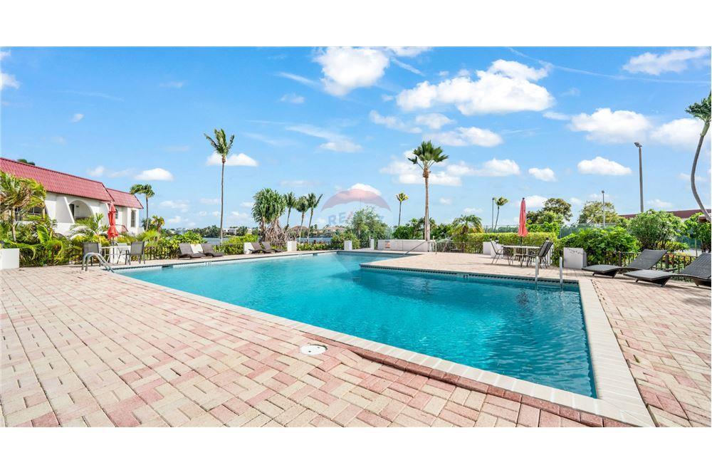 Residential - Villa - W Bay Bch North, West Bay, Cayman Islands - Caribbean & Central Ameri - 10 - 90146044-67