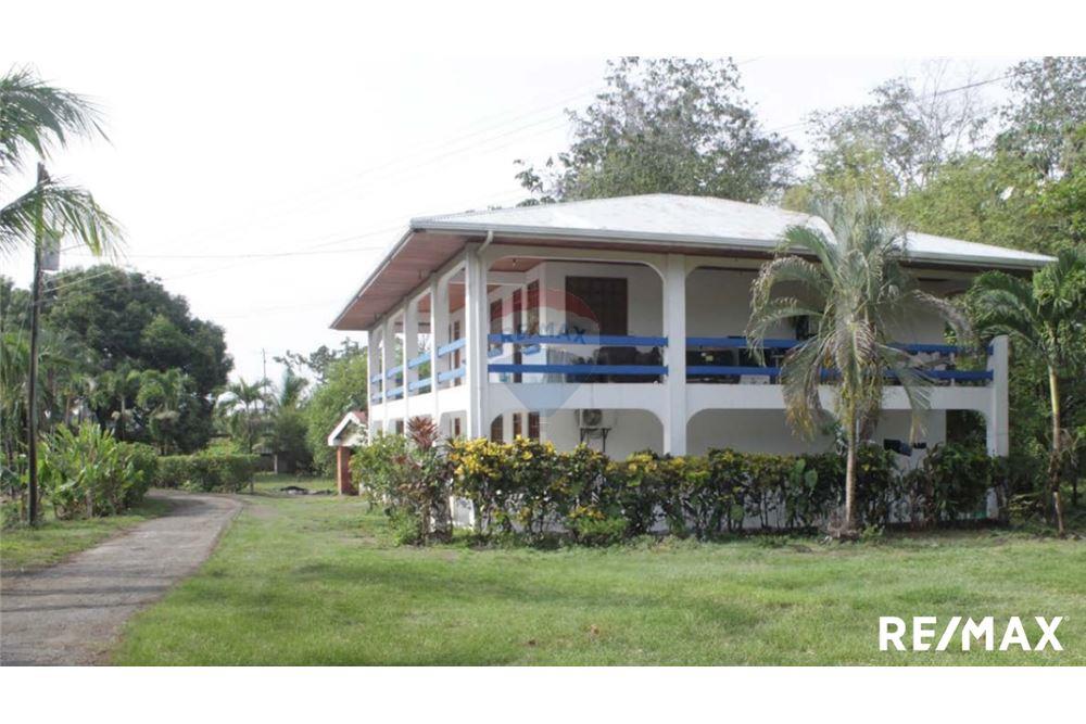 Residenziale - Casa Multifamiliare - Jaco - Playa Hermosa, Puntarenas- Garabito, Costa Rica - Caribbean & Central Ameri - 3 - 90168045-8