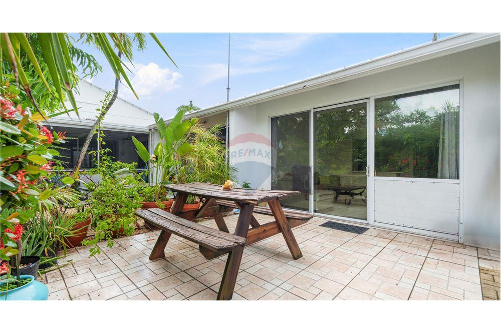 Condo/Apartment - For Sale - W Bay Bch South, Seven Mile, Cayman Islands - 5 - 90146055-29