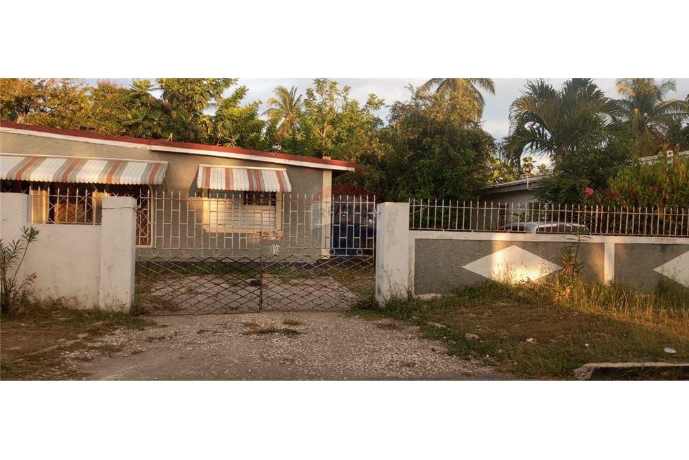 Villa - Venta - Spanish Town, Saint Catherine, Jamaica - 1 - 901321002-3