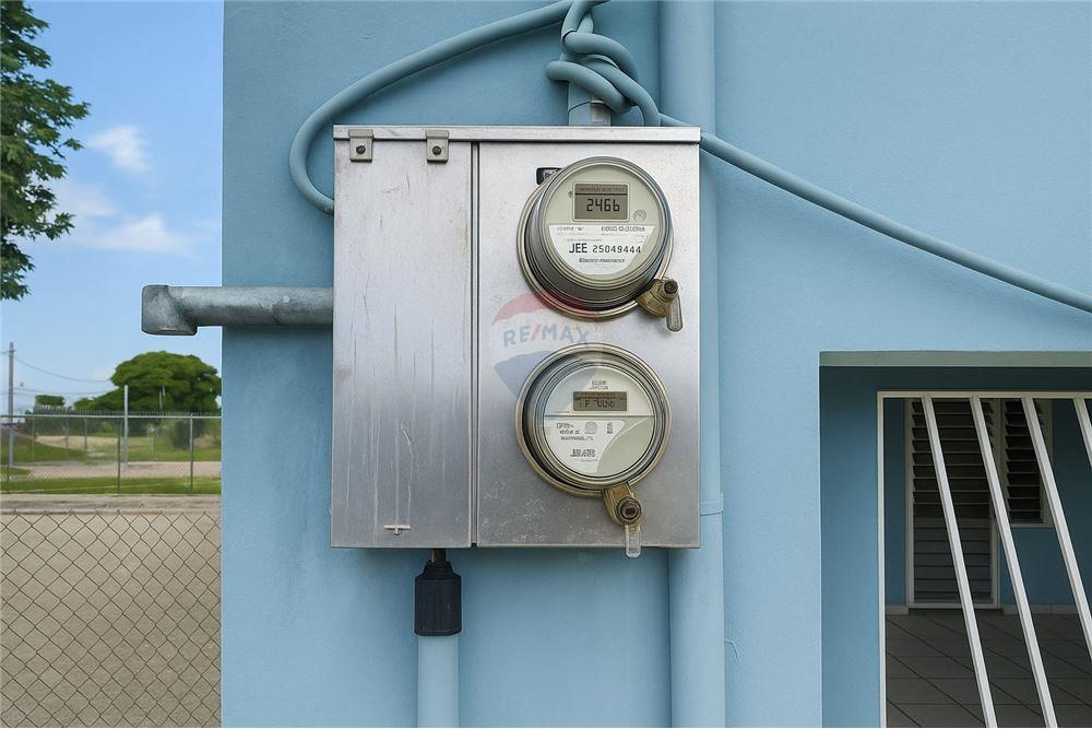 Multi-Family - For Sale - Parc San Isidro, Canóvanas, Puerto Rico - 10 - 90156072-1