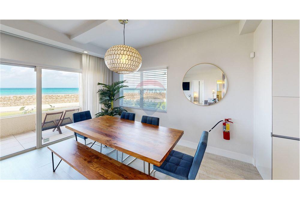 Condo/Apartment - For Sale - W Bay Bch South, Seven Mile, Cayman Islands - 17 - 90146034-181