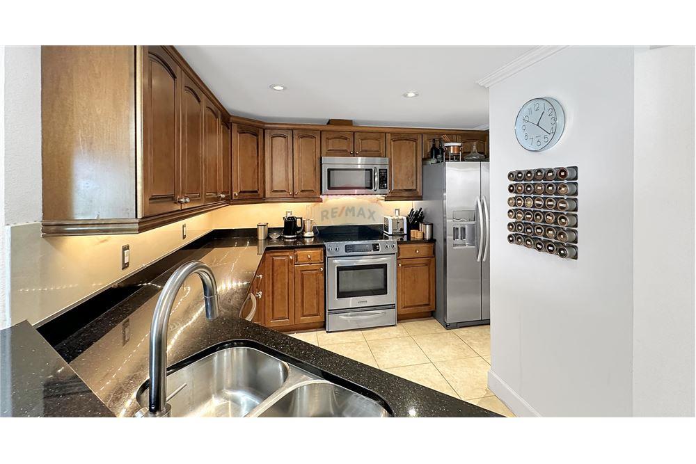 Appartement - Te Koop - W Bay Bch South, Seven Mile, Cayman Islands - 13 - 90146011-182