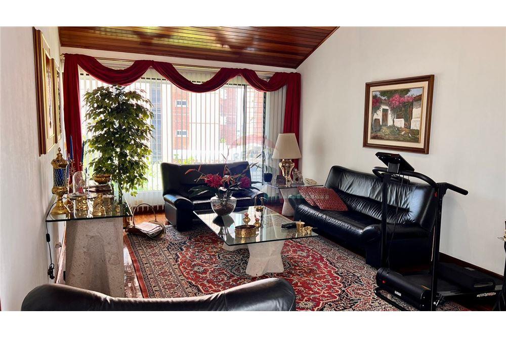 Villa - Venta - Vista Hermosa, Guatemala, Guatemala - 9 - 902651007-4