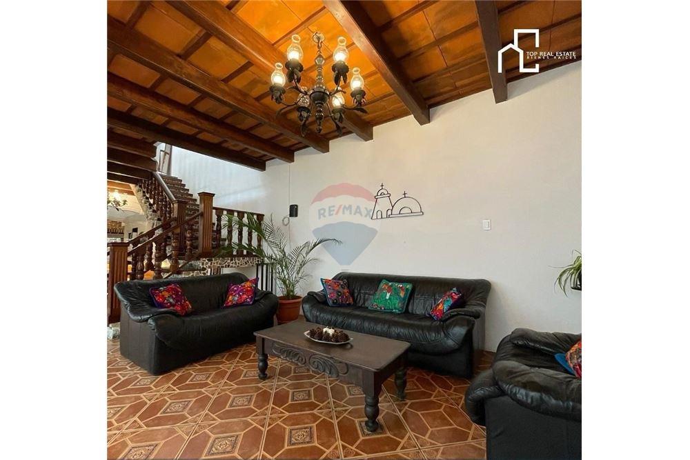 Villa - For Sale - Jocotenango, Sacatepéquez, Guatemala - 1 - 901011001-17