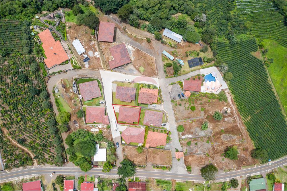 Residencial - Villa - Naranjo, Puntarenas, Costa Rica - Caribbean & Central Ameri - 27 - 90128002-989