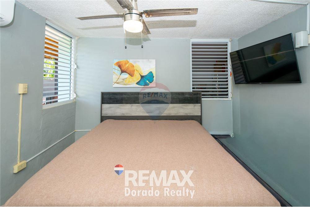 Villa - Venta - URB Levittown Lakes, Toa Baja, Puerto Rico - 17 - 90107014-8