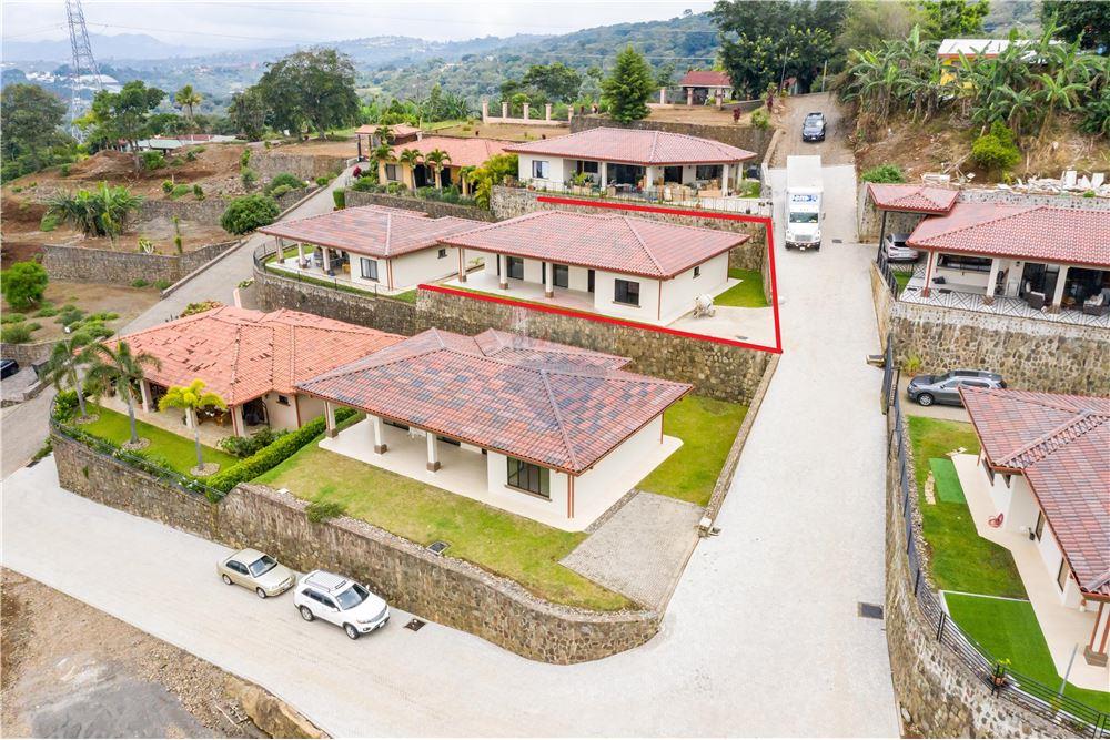 Residencial - Villa - Naranjo, Puntarenas, Costa Rica - Caribbean & Central Ameri - 1 - 90128002-989