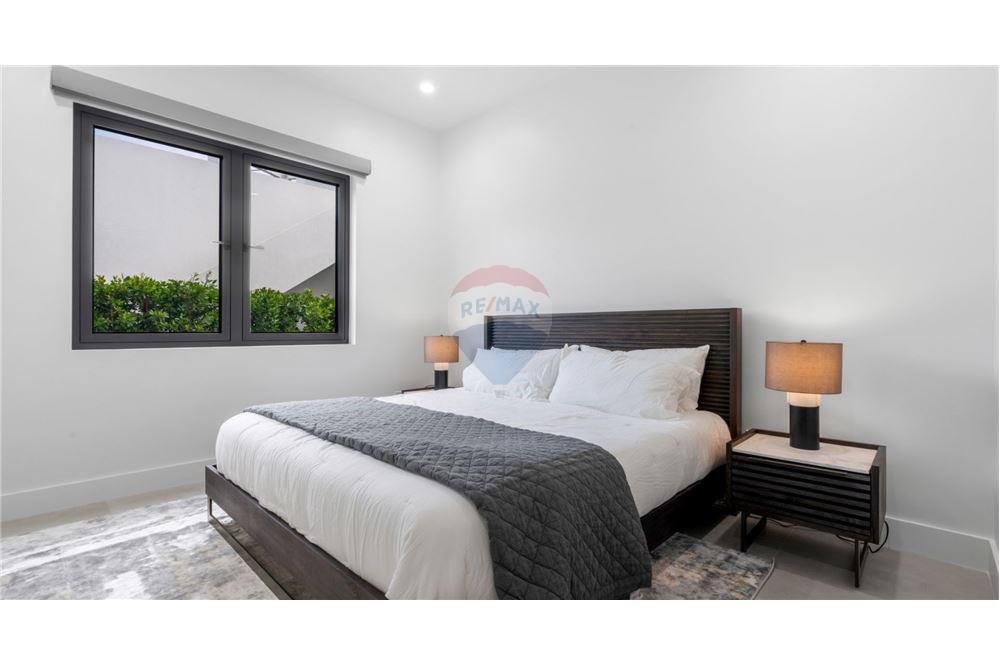 Residential - Villa - W Bay Bch North, West Bay, Cayman Islands - Caribbean & Central Ameri - 15 - 90146042-61