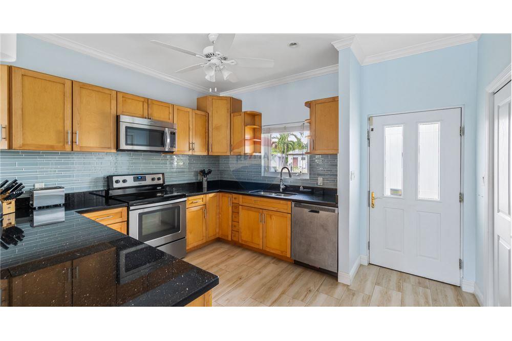 Condo/Apartment - For Sale - W Bay Bch South, Seven Mile, Cayman Islands - 5 - 90146051-43