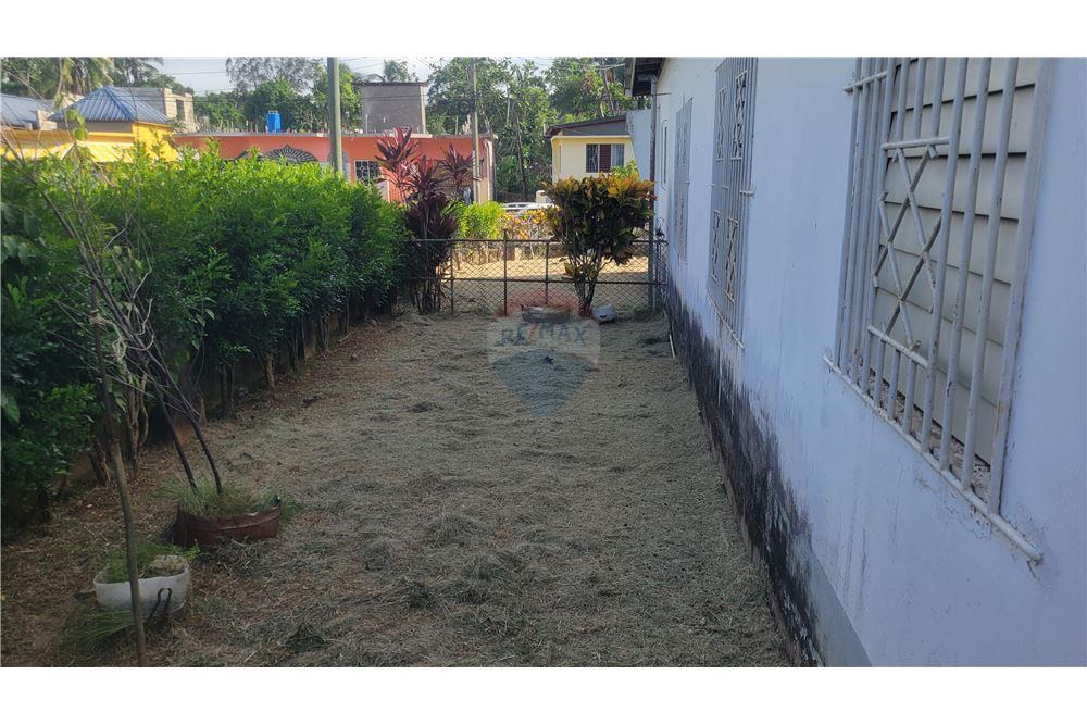 Villa - Venta - Linstead, Saint Catherine, Jamaica - 5 - 90153044-729