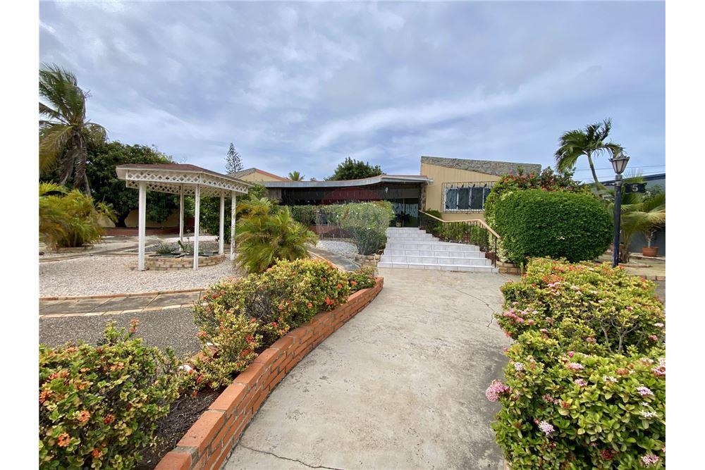 Villa - For Sale - Oranjestad, Aruba, Aruba - 56458 - 90105001-167