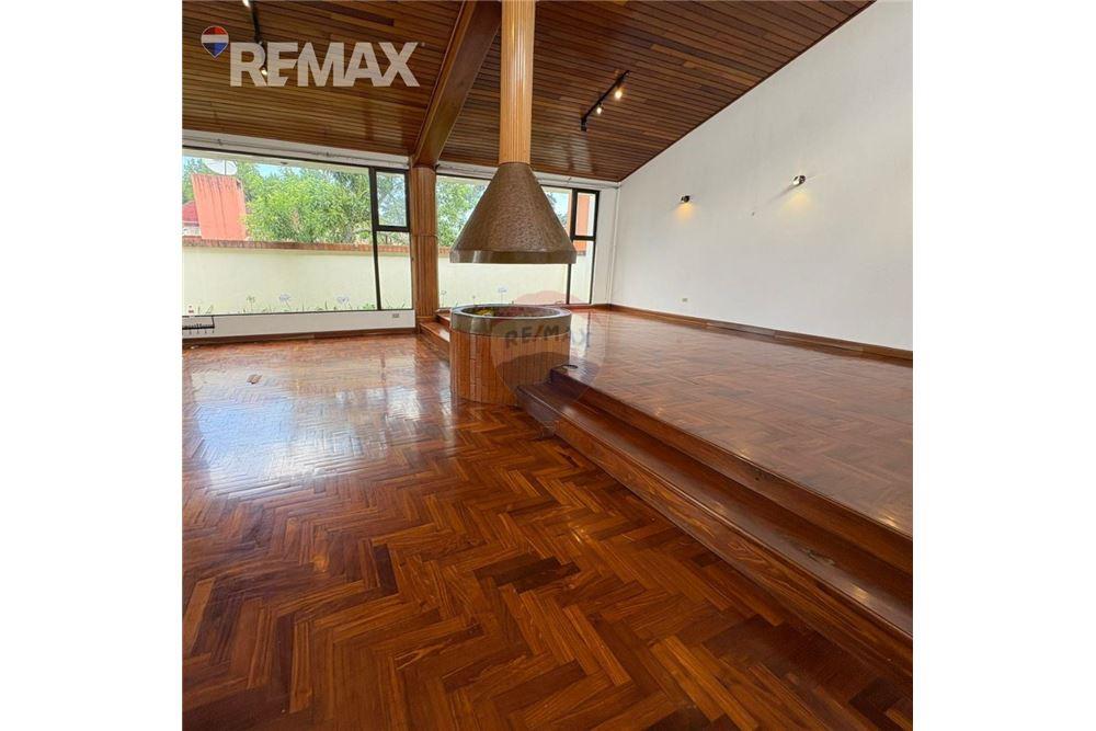 Villa - For Sale - Guatemala City, Guatemala, Guatemala - 1 - 902611014-2