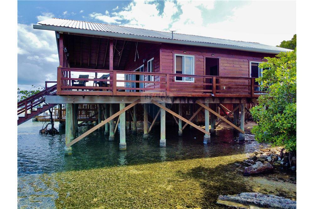 Villa - For Sale - Roatan, Bay Islands, Honduras - 11 - 90143009-236
