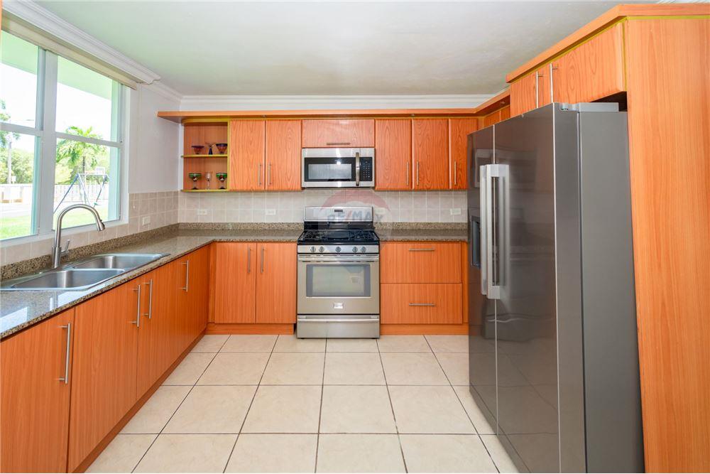 Villa - For Sale - Est Cerro Gordo, Vega Alta, Puerto Rico - 15 - 90107007-118