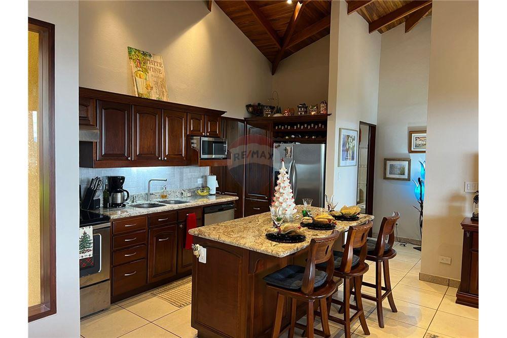 Residencial - Villa - Naranjo, Puntarenas, Costa Rica - Caribbean & Central Ameri - 10 - 90128002-987